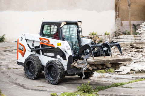 S550 Skid-Steer Loader