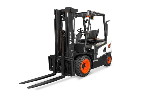 A studio image of the frontal view of the Bobcat D30NXS Diesel Forklift.