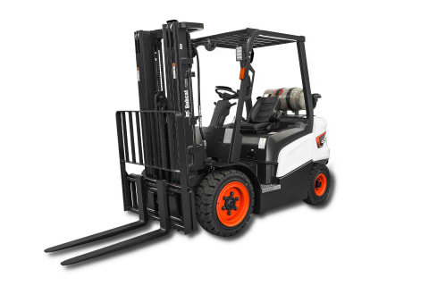 A studio image of the frontal view of the Bobcat G25NXP LPG Forklift.