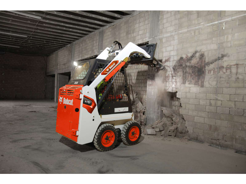 S70 Skid-Steer Loader – 斗山山猫有限公司